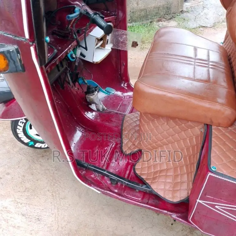 Bajaj RE 1993 Three Wheel (Used)
