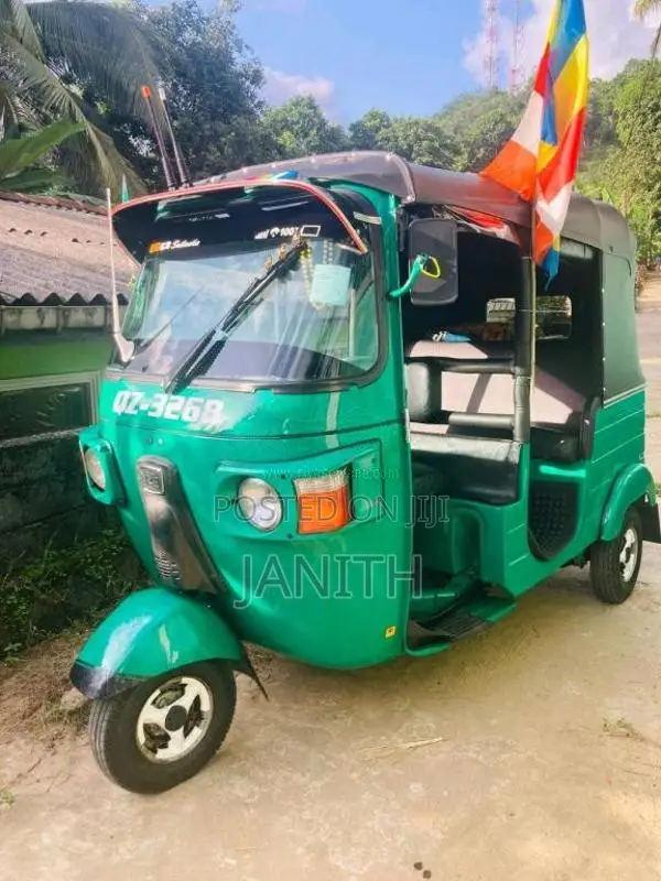 Bajaj 4 stroke 2010 Three Wheel (Used)