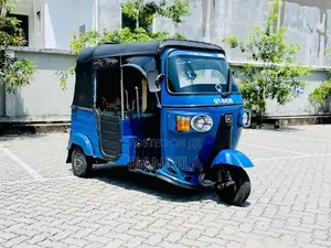 Bajaj 4 Stroke 2009 Three Wheel (Used)