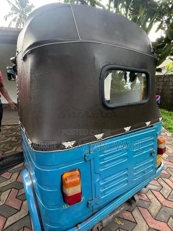 Bajaj RE 2013 Three Wheel (Used)