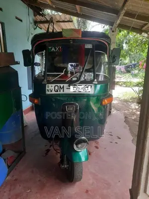 Bajaj 4 Stroke 2007 Three Wheel (Used)