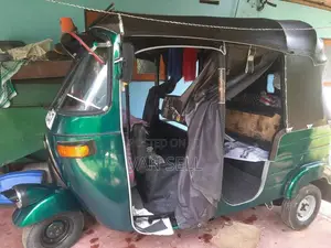 Bajaj 4 Stroke 2007 Three Wheel (Used)