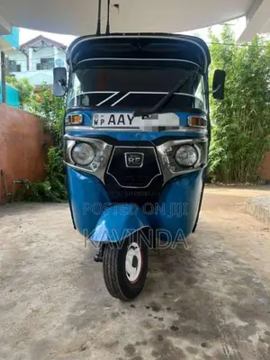 Bajaj 4 Stroke 2015 Three Wheel (Used)