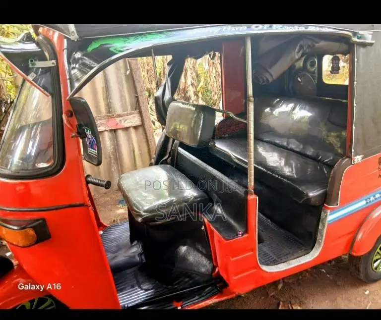 Bajaj 2 Stroke 1998 Three Wheel (Used)