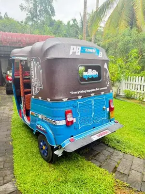Bajaj 4 Stroke 2014 Three Wheel (Used)