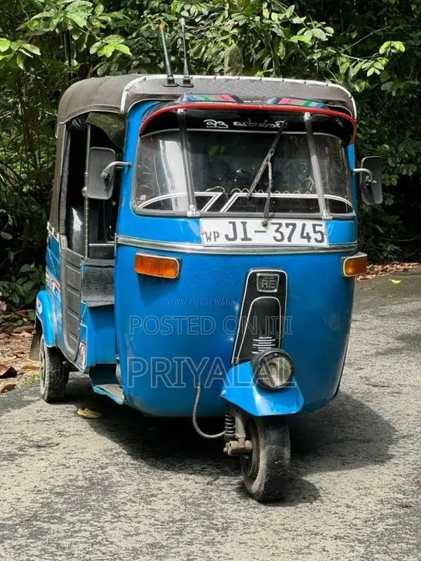 Bajaj 2 stroke 2004 Three Wheel (Used)