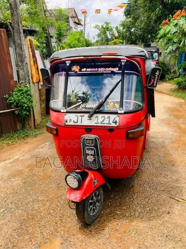Bajaj 2 stroke 2005 Three Wheel (Used)