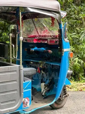 Bajaj 2 stroke 2004 Three Wheel (Used)