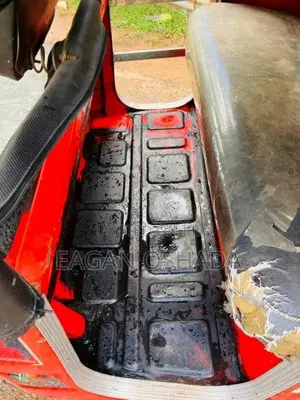 Bajaj 2 stroke 2005 Three Wheel (Used)