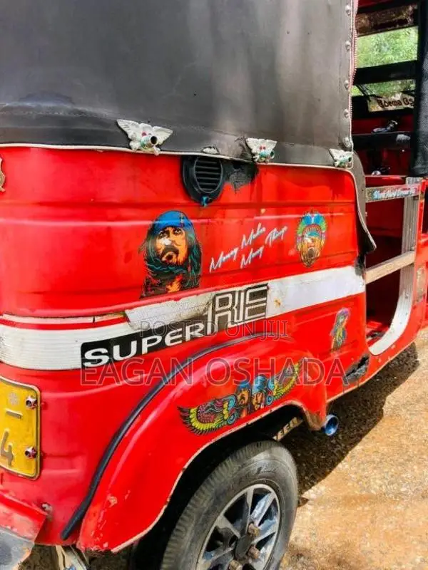 Bajaj 2 stroke 2005 Three Wheel (Used)