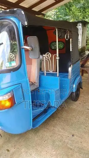 Bajaj 4 stroke 2013 Three Wheel (Used)