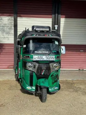 Bajaj RE 2016 Three Wheel (Used)