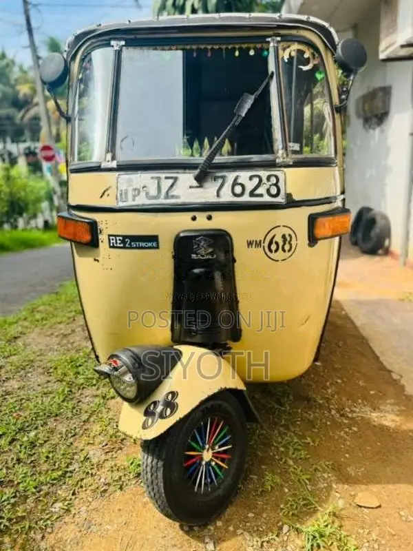 Bajaj 2 Stroke 2004 Three Wheel (Used)