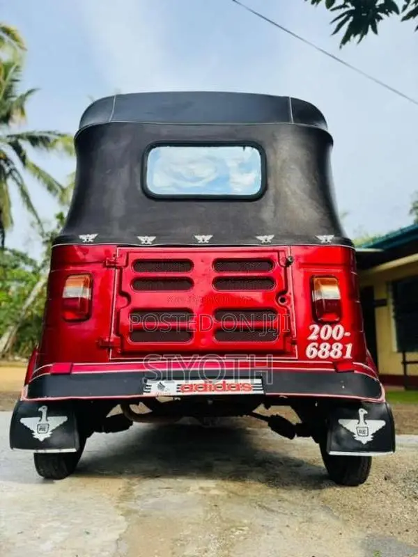 Bajaj 2 Stroke 1995 Three Wheel (Used)