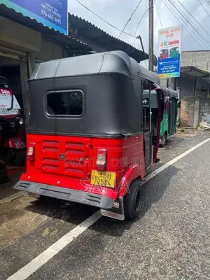 Bajaj RE 205 2015 Three Wheel (Used)