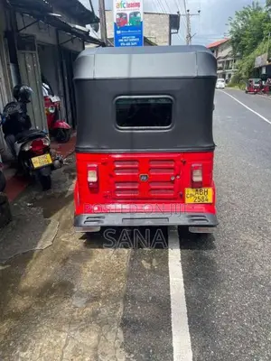 Bajaj RE 205 2015 Three Wheel (Used)