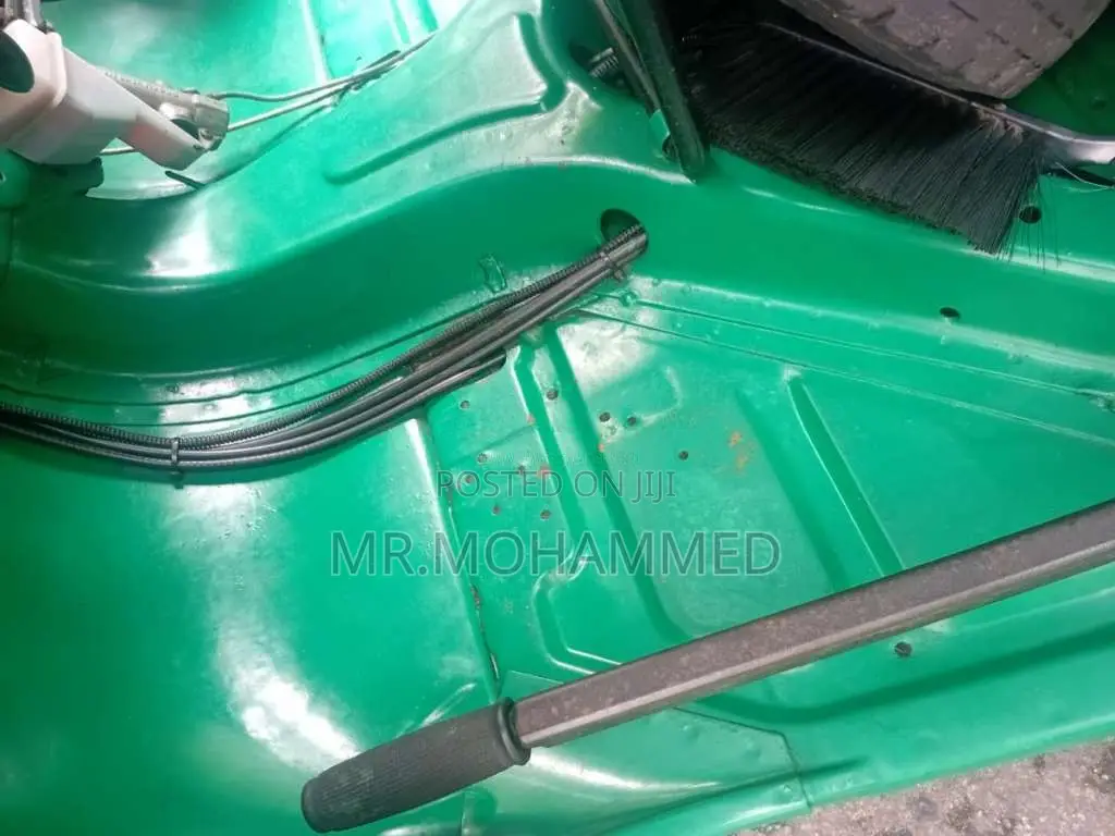 Bajaj 4 Stroke 2010 Three Wheel (Used)