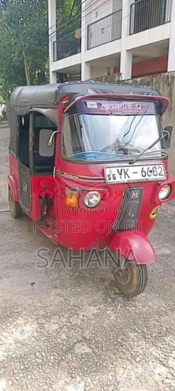 Bajaj RE 4 Stroke 2011 Three Wheel (Used)
