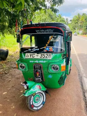 Bajaj RE 205 2011 Three Wheel (Used)