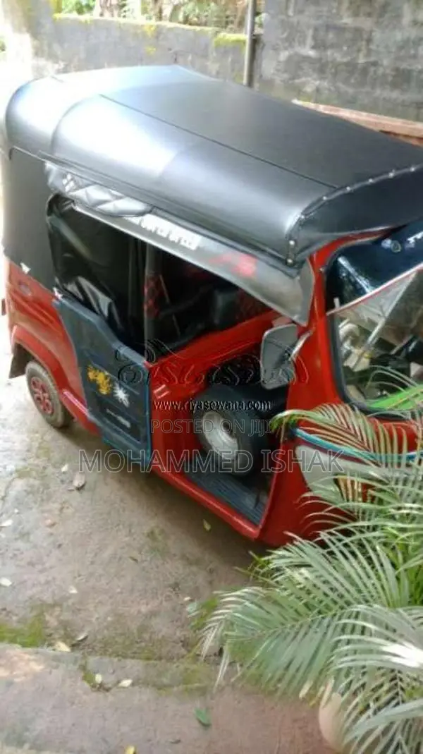 TVS King 2010 Three Wheel (Used)