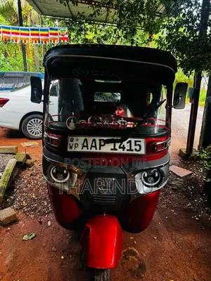 Bajaj RE 2014 Three Wheel (Used)