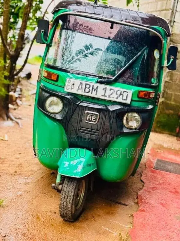 Bajaj 4 Stroke 2016 Three Wheel (Used)