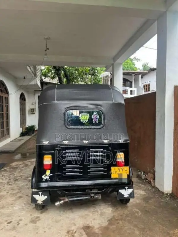 Bajaj 4 Stroke 2012 Three Wheel (Used)