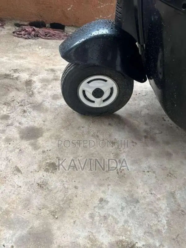 Bajaj 4 Stroke 2012 Three Wheel (Used)
