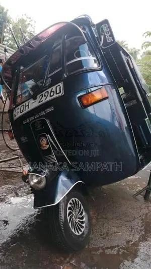 Bajaj 2 stroke 2006 Three Wheel (Used)