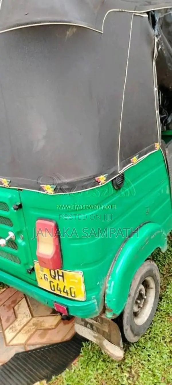 Bajaj 2 stroke 2006 Three Wheel (Used)