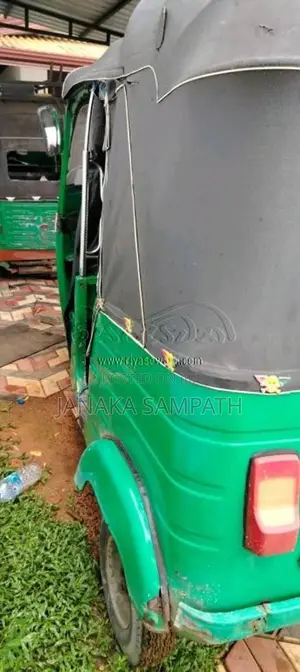 Bajaj 2 stroke 2006 Three Wheel (Used)