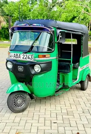 Bajaj 4 stroke 2015 Three Wheel (Used)