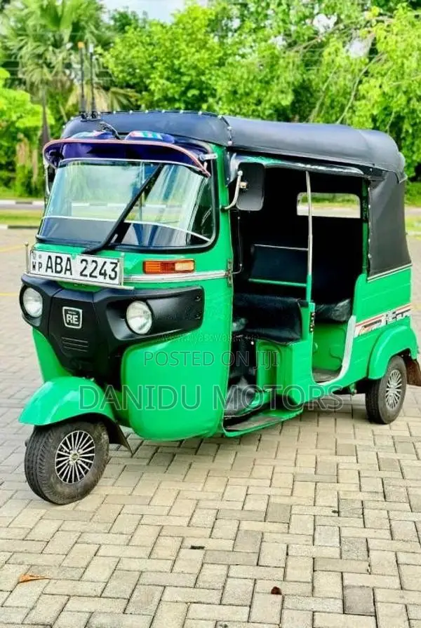 Bajaj 4 stroke 2015 Three Wheel (Used)