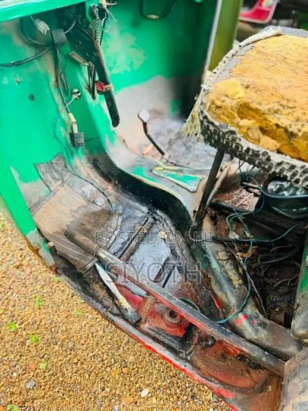 Bajaj 2 Stroke 1997 Three Wheel (Used)