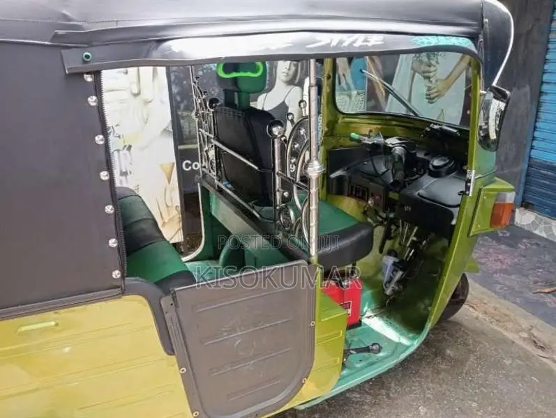 Bajaj 4 Stroke 2012 Three Wheel (Used)