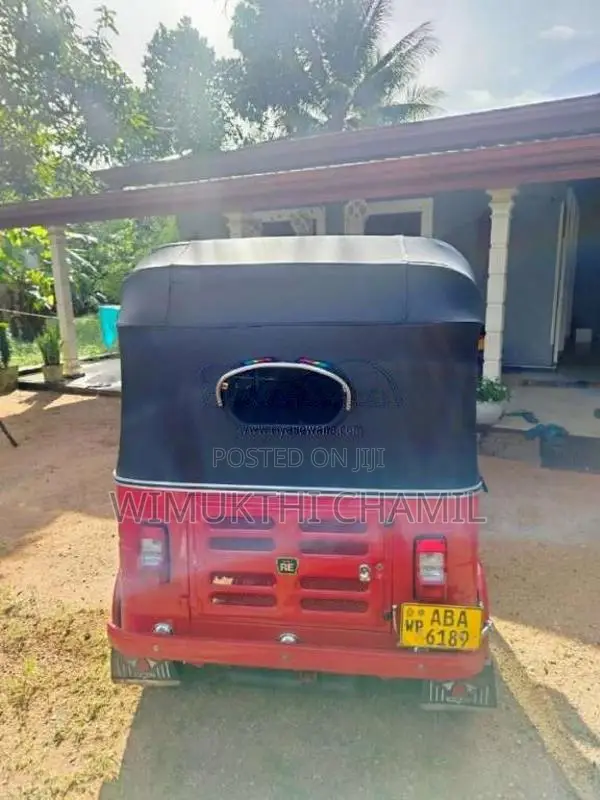 Bajaj 4 Stroke 2015 Three Wheel (Used)