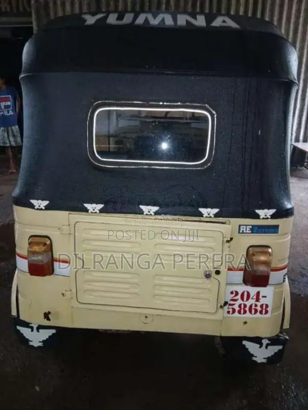 Bajaj 2 Stroke 1995 Three Wheel (Used)