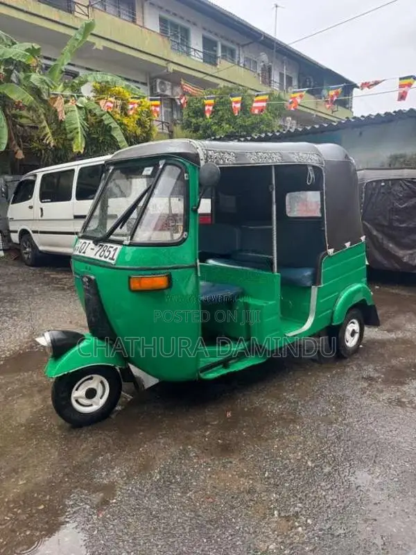 Bajaj 2 Stroke 2006 Three Wheel (Used)