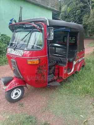 Bajaj 2 Stroke 2004 Three Wheel (Used)