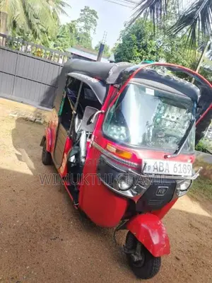 Bajaj 4 Stroke 2015 Three Wheel (Used)