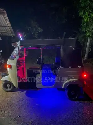 Bajaj 2 Stroke 2005 Three Wheel (Used)
