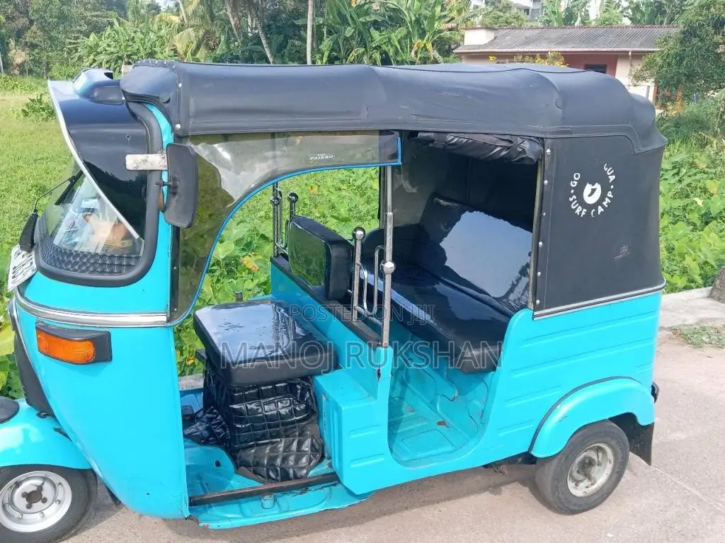 Bajaj 2 stroke 2005 Three Wheel (Used)
