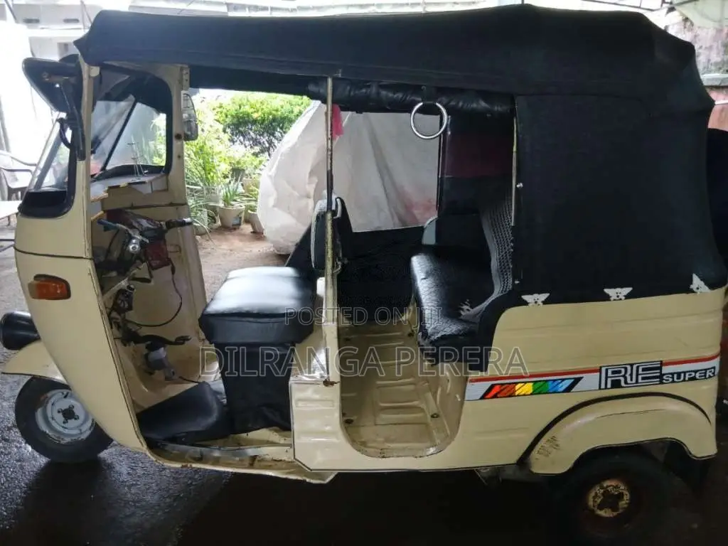 Bajaj 2 Stroke 1995 Three Wheel (Used)