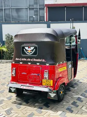 Bajaj 4 stroke 2015 Three Wheel (Used)