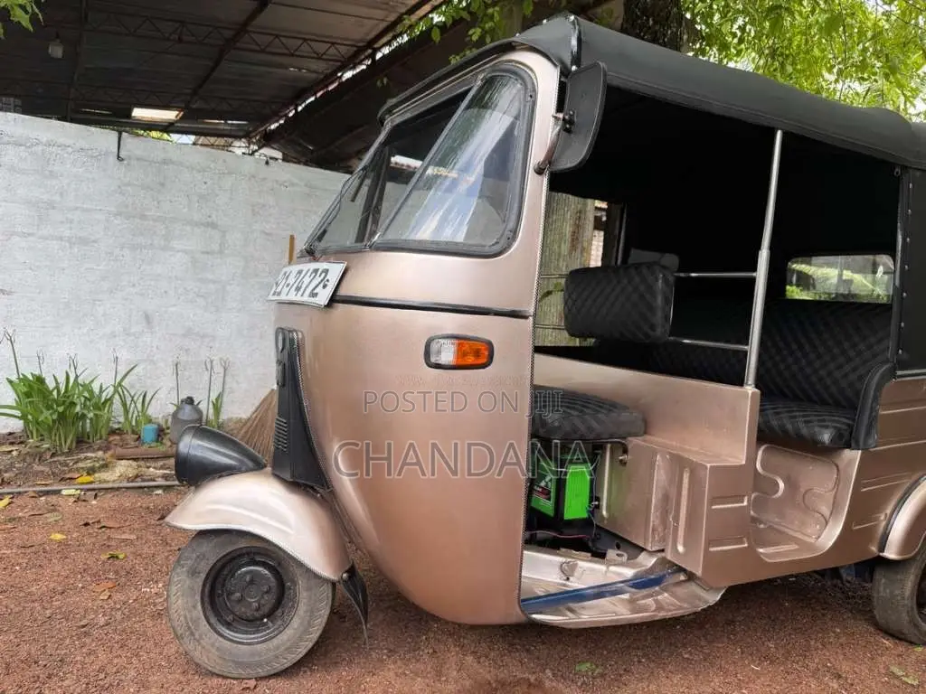 Bajaj 2 Stroke 1994 Three Wheel (Used)