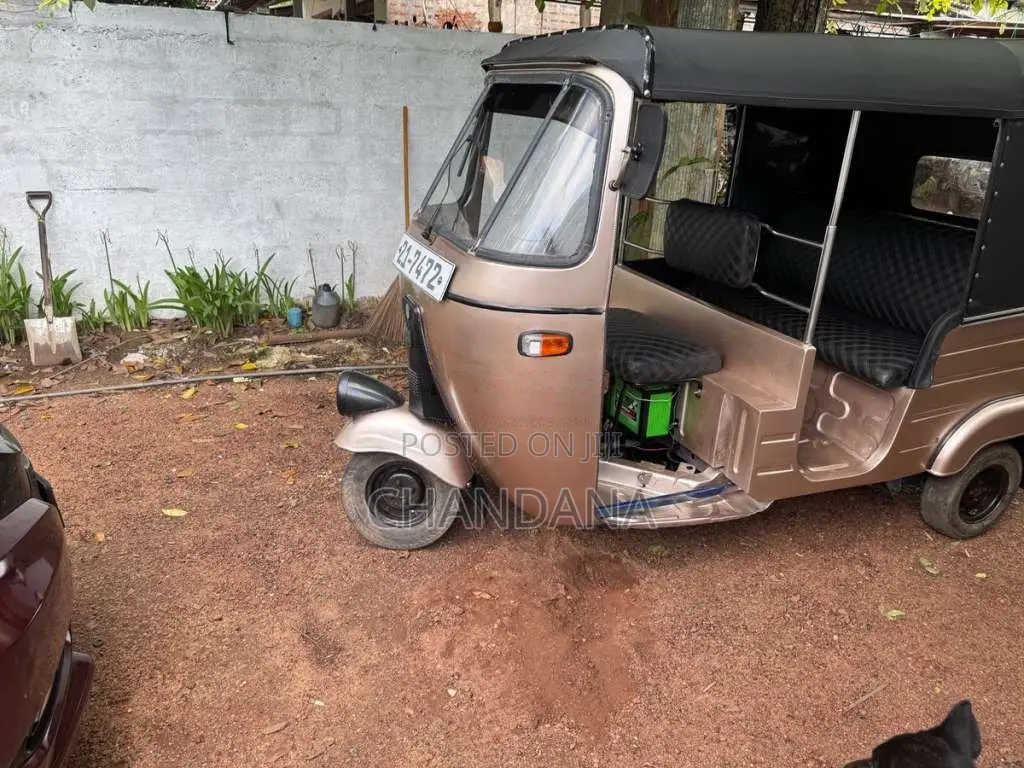 Bajaj 2 Stroke 1994 Three Wheel (Used)