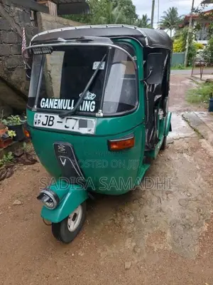 Bajaj Re 2004 Three Wheel (Used)