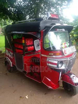 Bajaj RE 2015 Three Wheel (Used)