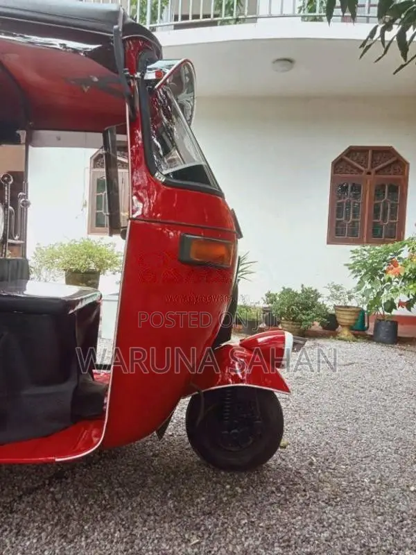 Bajaj RE 2004 Three Wheel (Used)