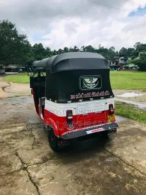 Bajaj 4 stroke 2011 Three Wheel (Used)